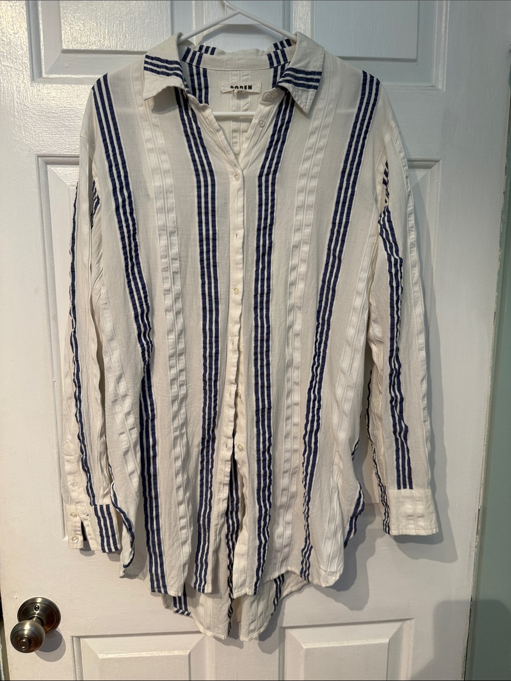 Boden Women’s White & Blue Striped Button-Up Shirt (8)
